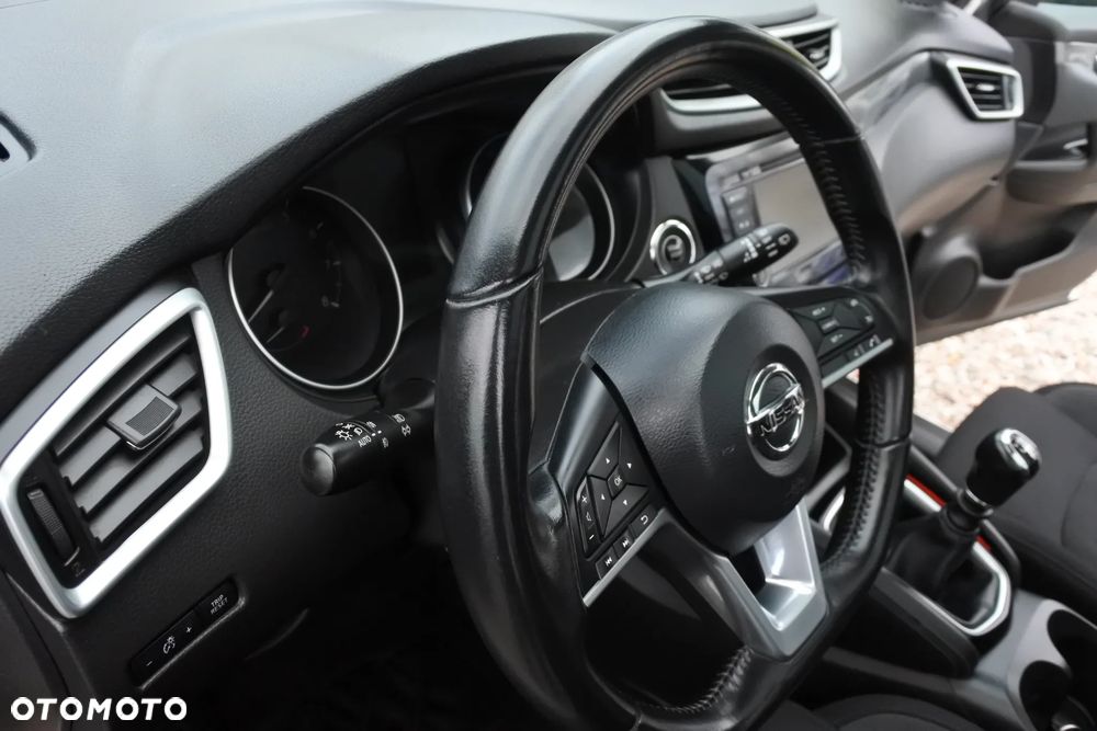 Nissan Qashqai 1.3 DIG-T Tekna - 22