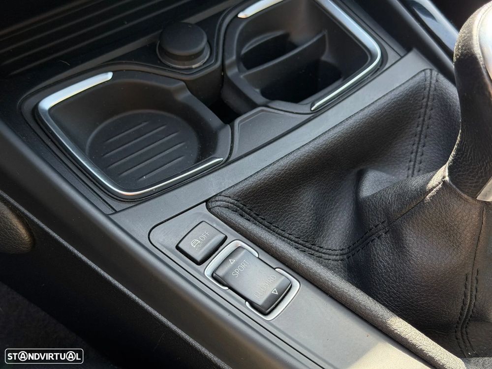 BMW 116 d EfficientDynamics Edition Sport Line - 8