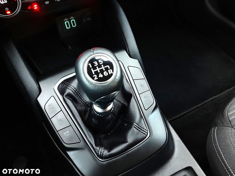 Ford Focus 1.0 EcoBoost Titanium - 13