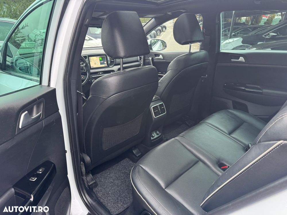 Kia Sportage - 10