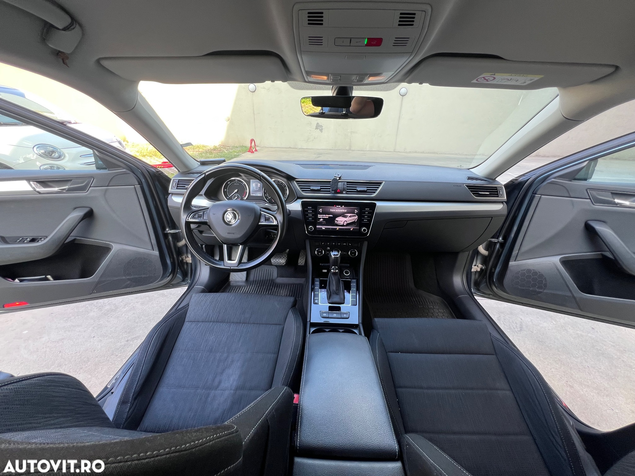 Skoda Superb Combi 2.0 TDI DSG Style - 12