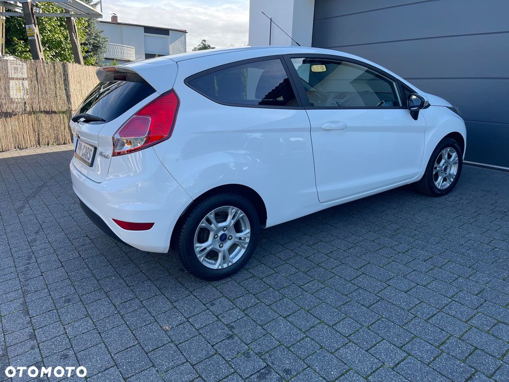 Ford Fiesta 1.25 Celebration - 31