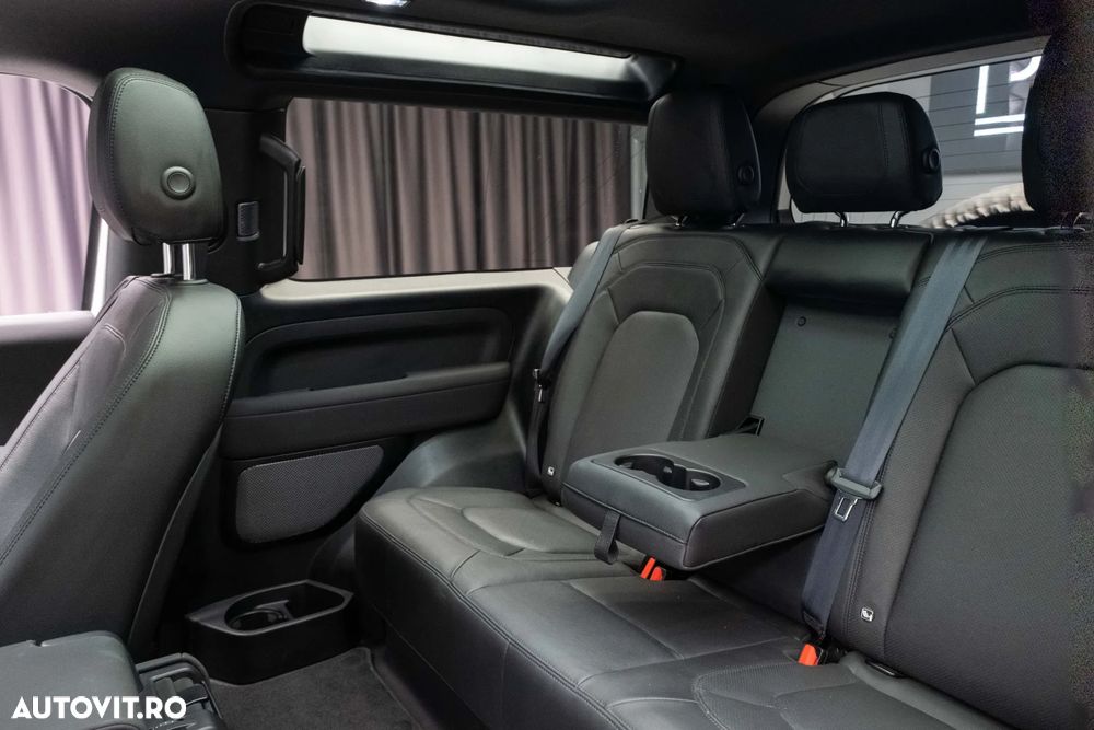 Land Rover Defender 90 3.0 D250 MHEV SE - 33