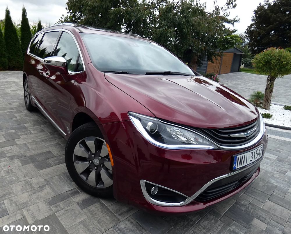 Chrysler Pacifica - 18