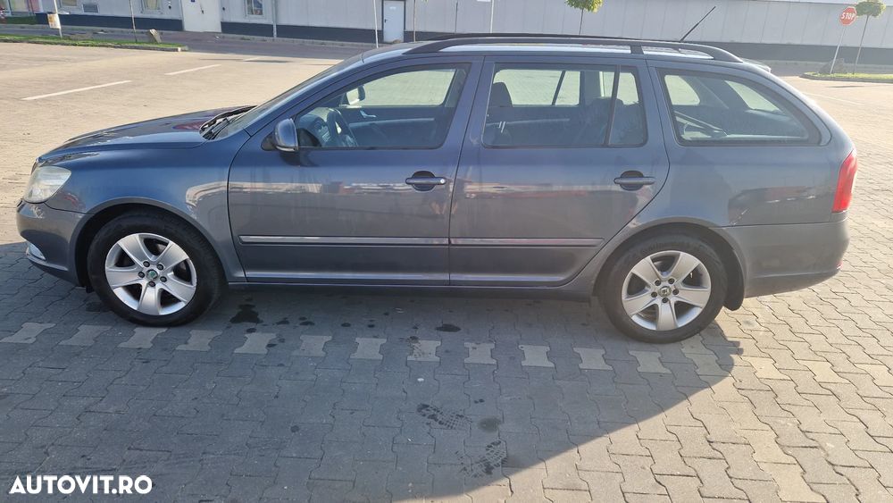 Skoda Octavia Combi 2.0 TDI DPF Ambient 4x4 - 1