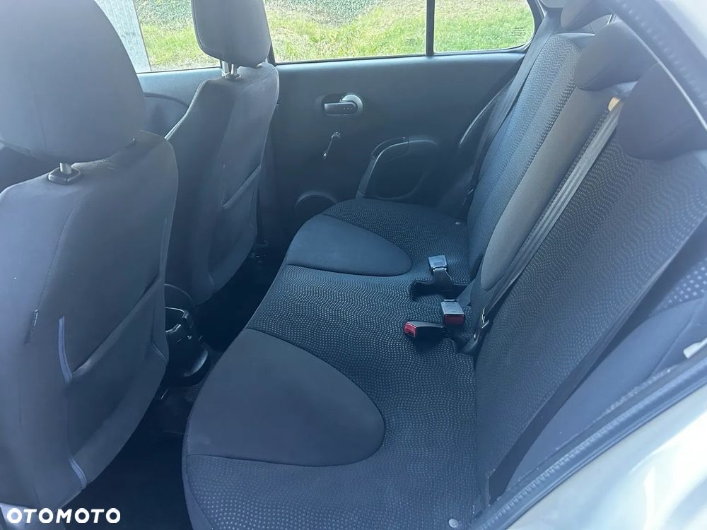Nissan Micra - 9