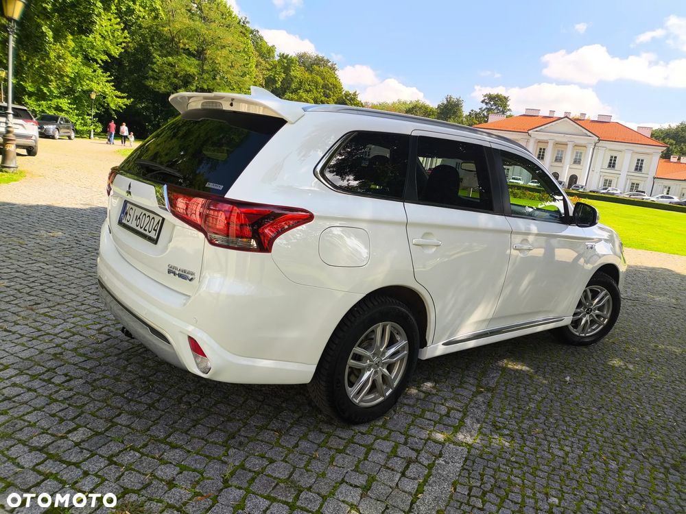 Mitsubishi Outlander 2.4 4WD - 9