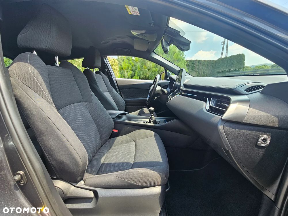 Toyota C-HR 1.2 T Active - 28