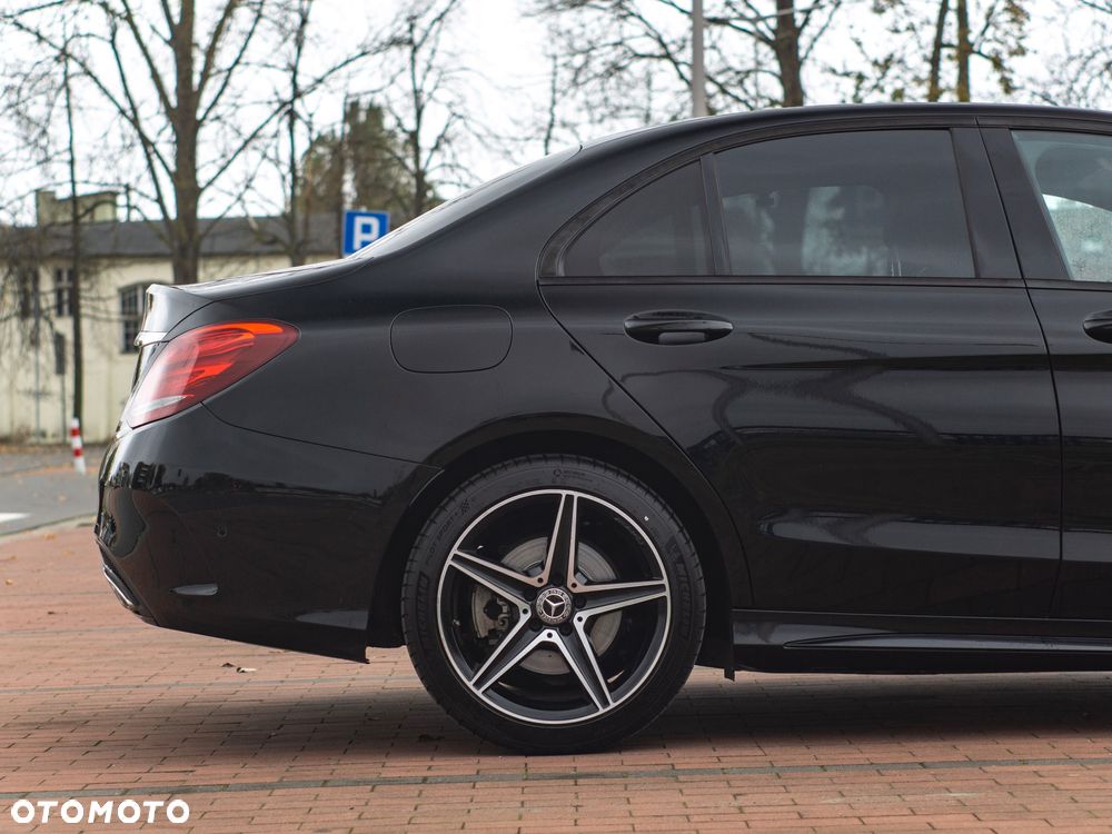 Mercedes-Benz Klasa C 250 9G-TRONIC - 13