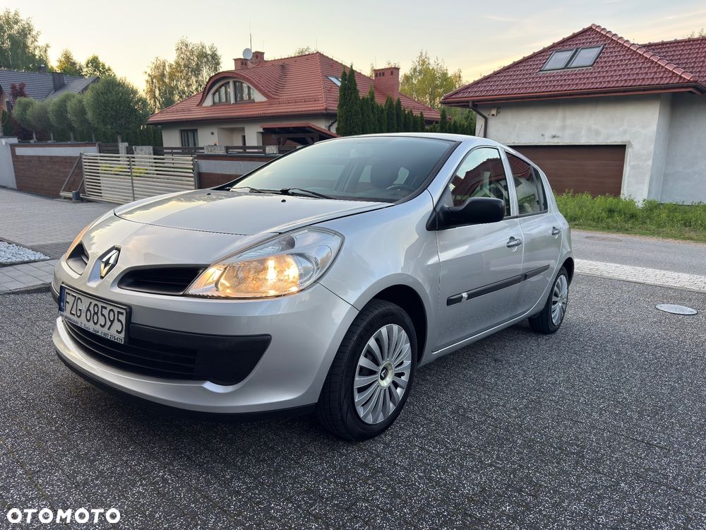 Renault Clio 1.2 16V All Inclusive - 7