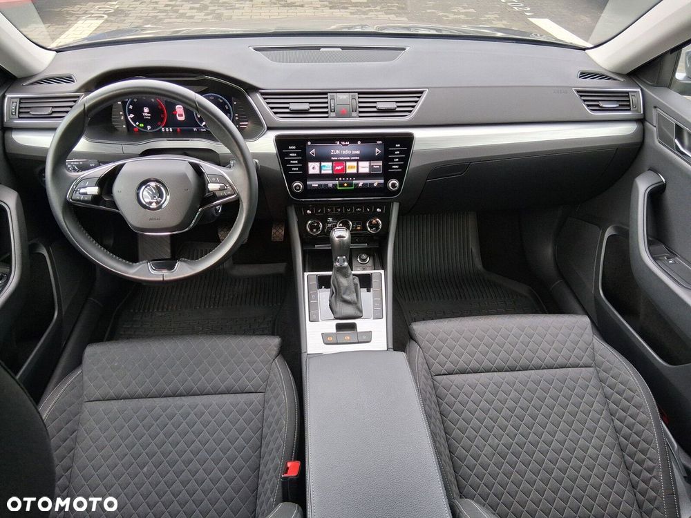 Skoda Superb 2.0 TDI SCR 4x4 Ambition DSG - 11