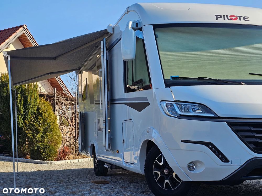 PILOTE ESSENTIEL, model G740 C - 27