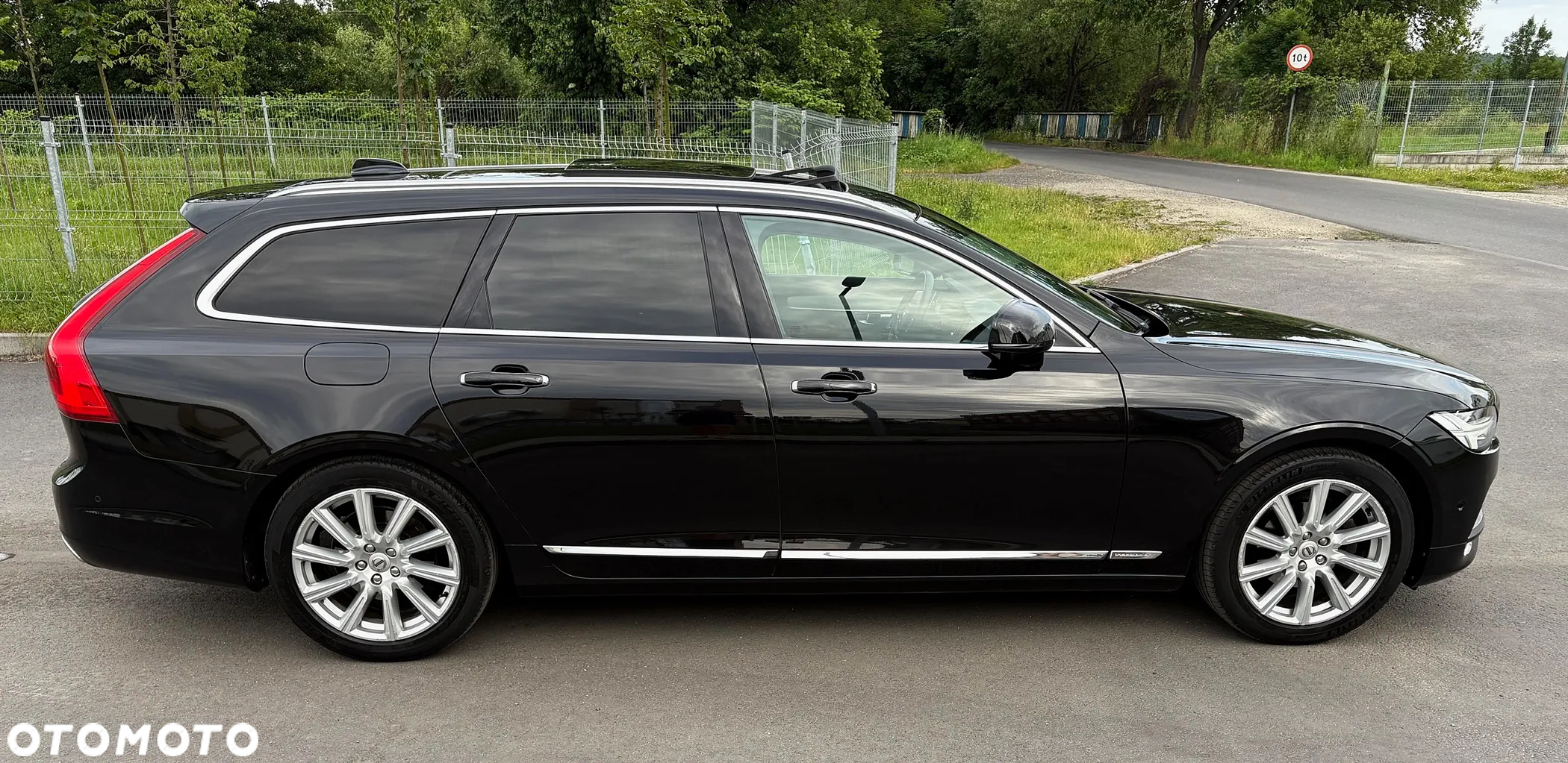 Volvo V90 D4 Inscription - 14