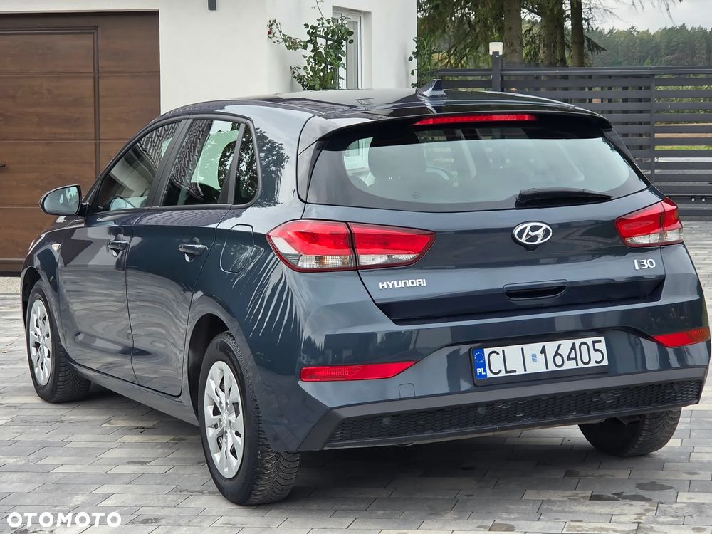 Hyundai i30 1.5 DPI Classic + - 19