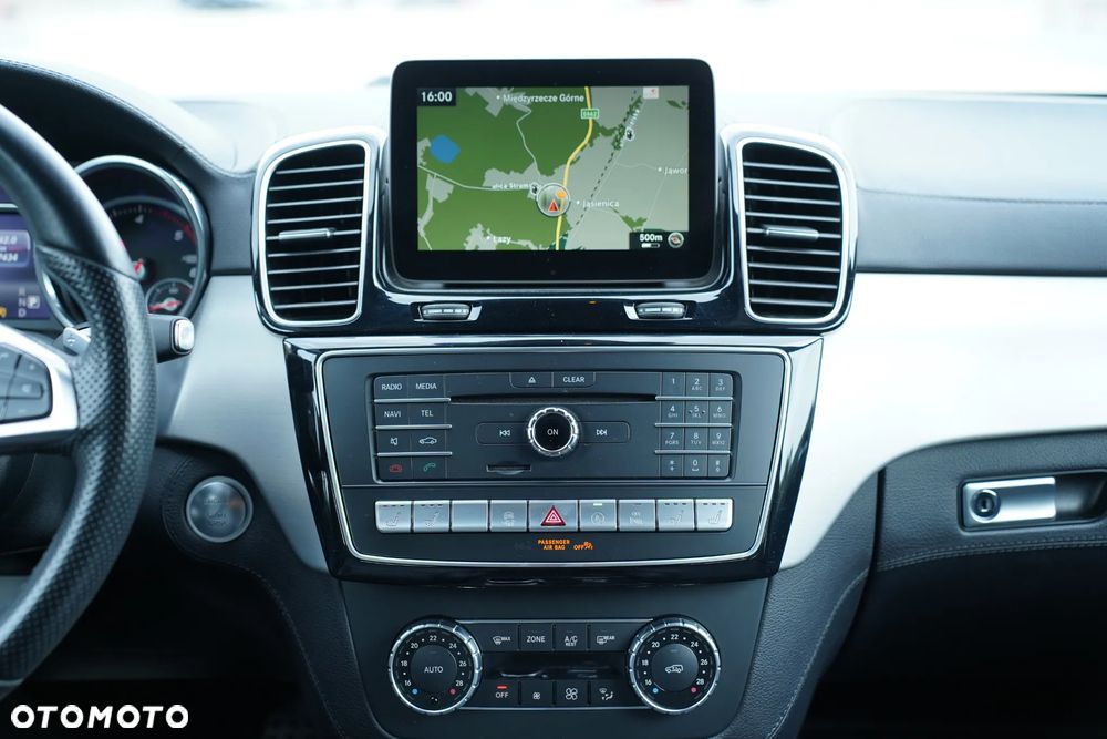 Mercedes-Benz GLE 350 d 4Matic 9G-TRONIC AMG Line - 27