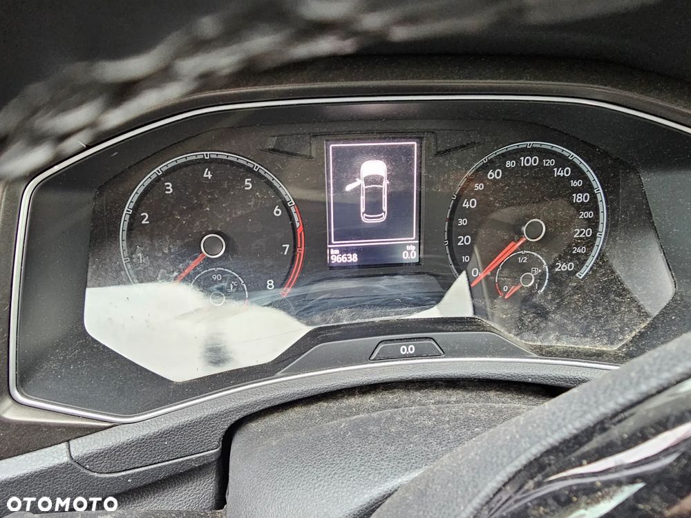 Volkswagen T-Roc 1.0 TSI Life Plus - 9