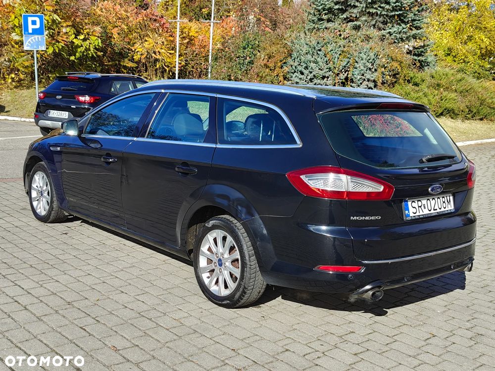 Ford Mondeo 2.0 T Ghia MPS6 - 34