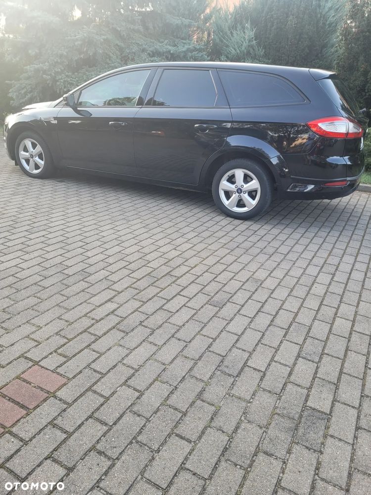 Ford Mondeo 2.0 TDCi Ambiente MPS6 - 12