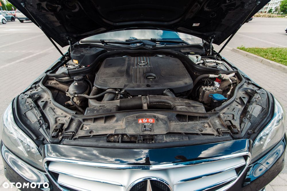 Mercedes-Benz Klasa E 250 BlueTEC 4Matic 7G-TRONIC - 10