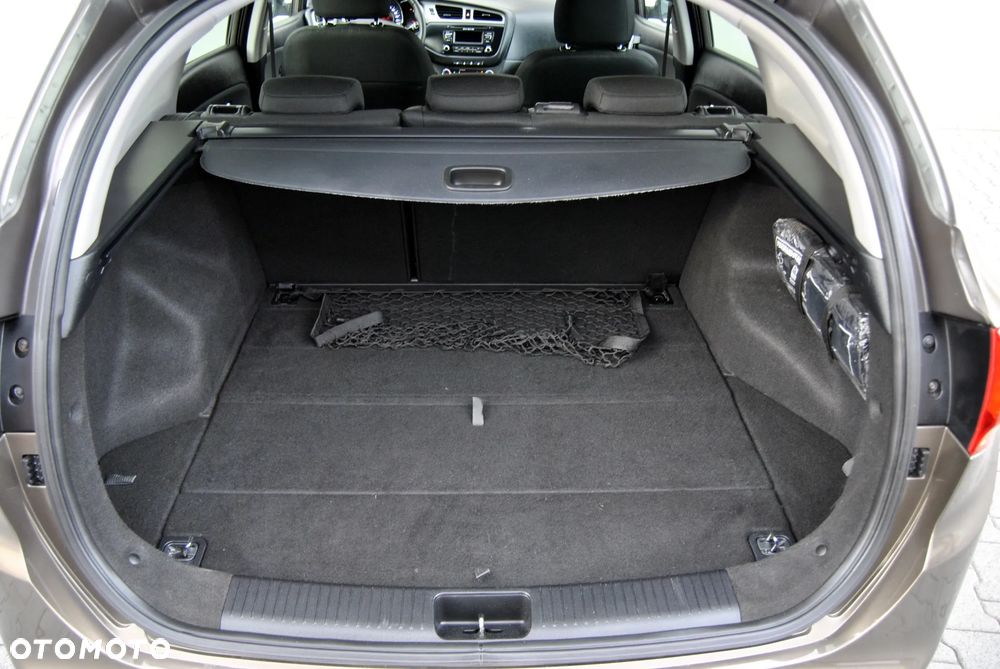Kia Ceed 1.6 GDI Fifa World Cup Edition - 27