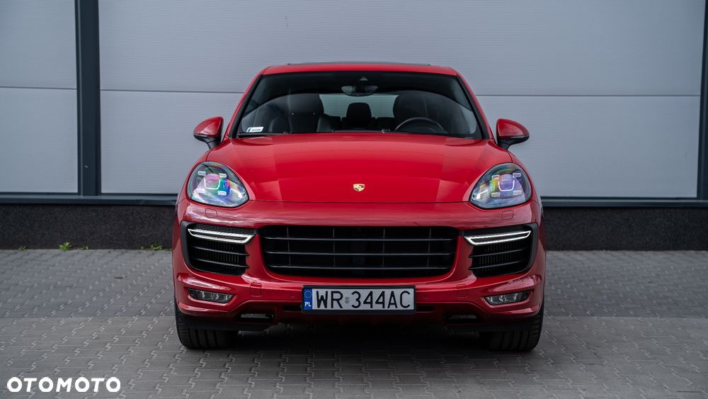 Porsche Cayenne GTS - 2