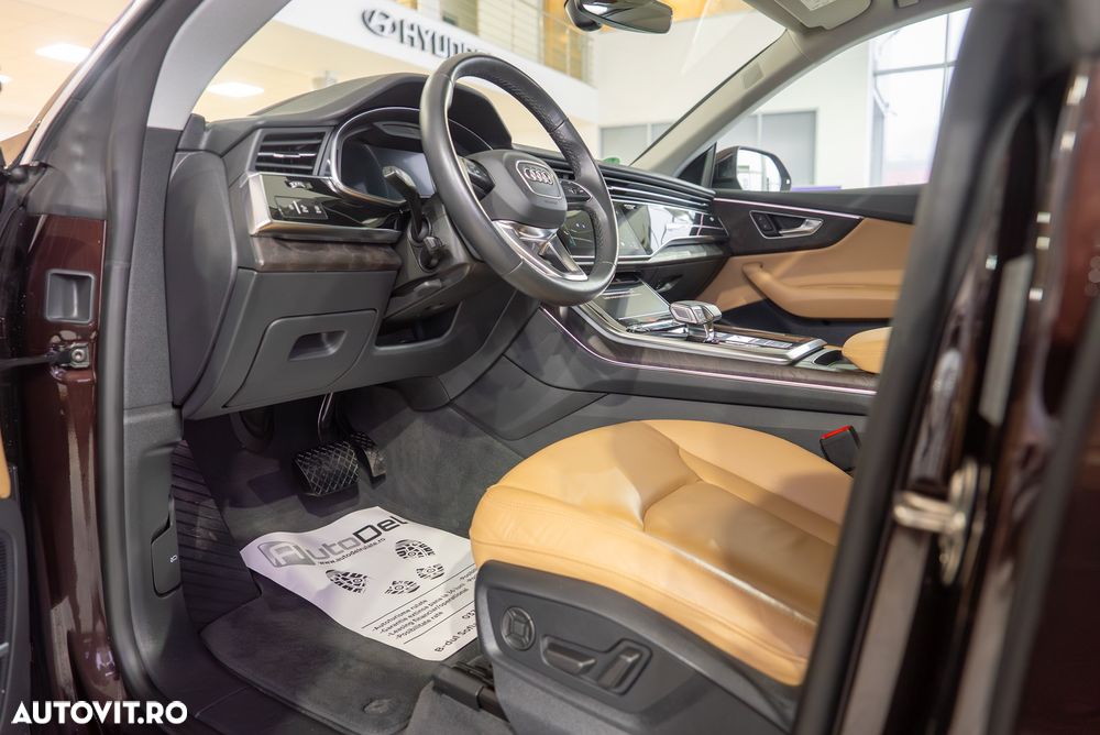 Audi Q8 3.0 55 TFSI quattro Tiptronic MHEV - 16