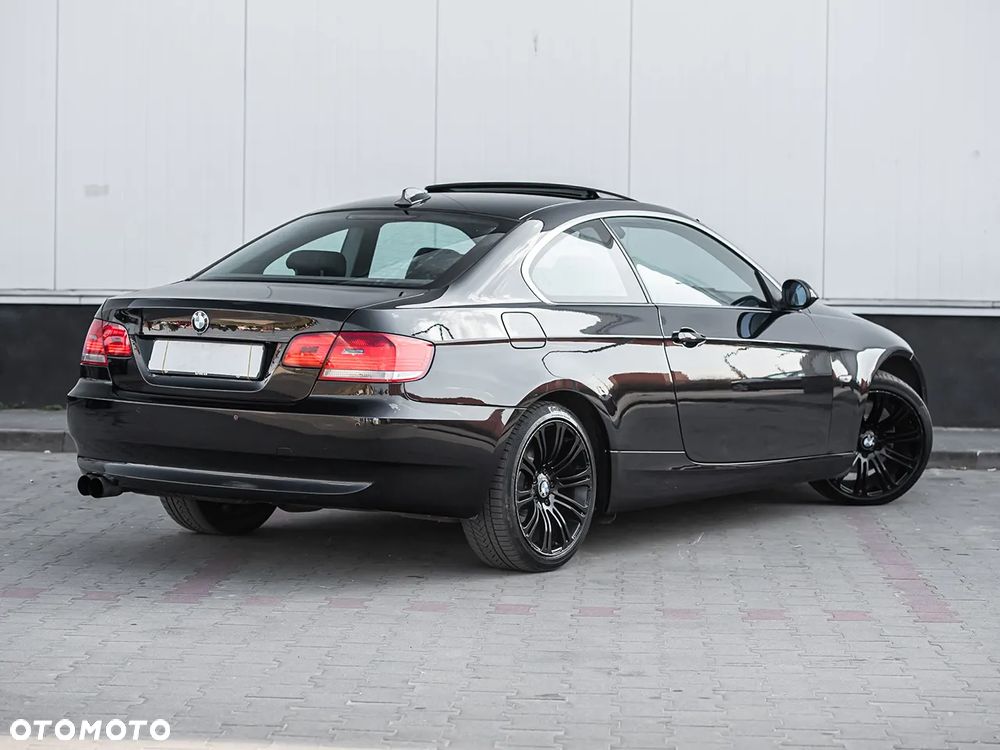 BMW Seria 3 325i - 13