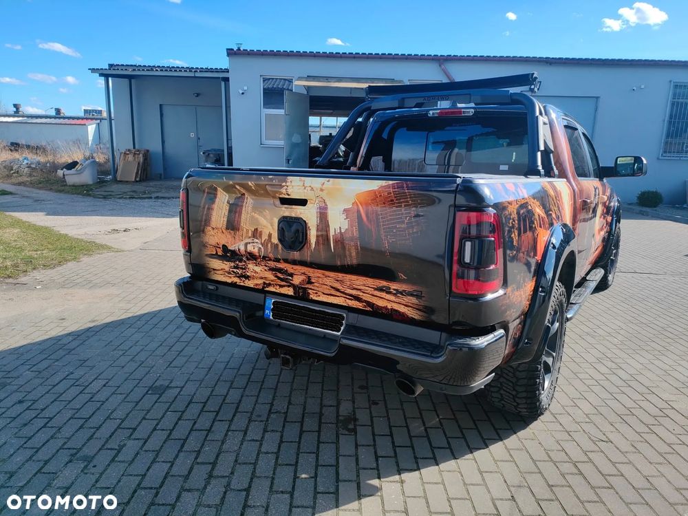 RAM 1500 Crew Cab Shortbed Bighorn - 5