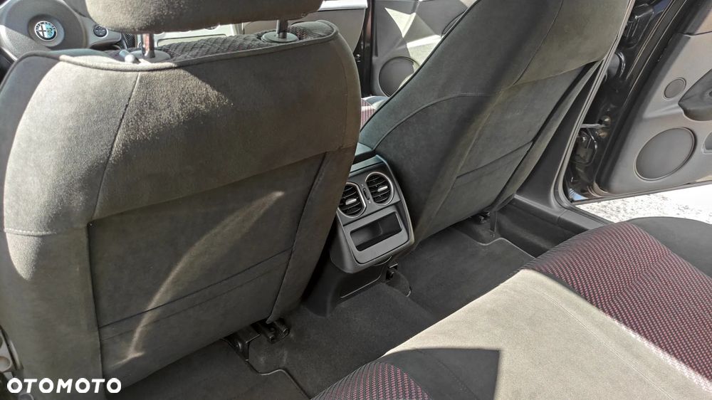 Alfa Romeo 159 1.8 TBI 16V - 17
