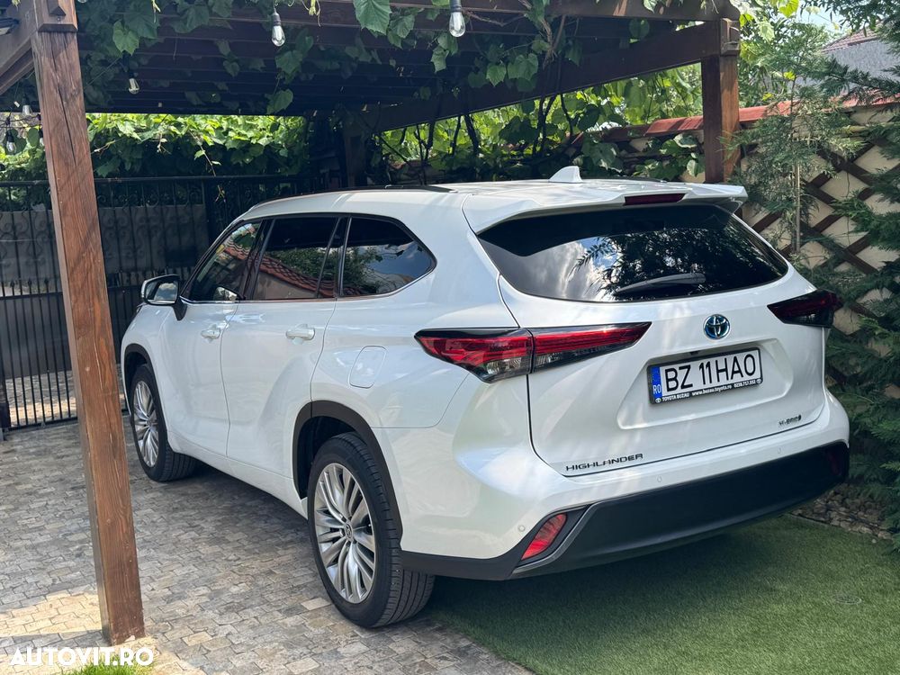 Toyota Highlander 2.5 L Dynamic Force 248CP Executive Pearly - 3