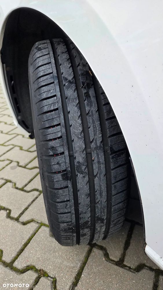 Skoda Fabia 1.0 Ambition - 25