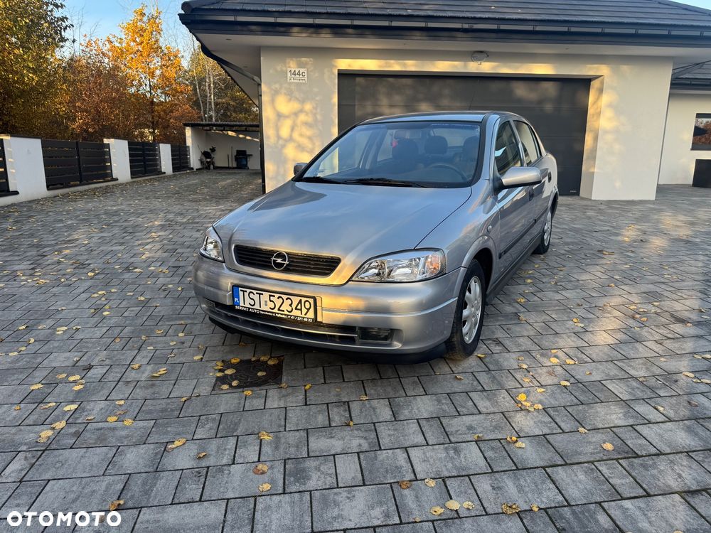 Opel Astra - 2