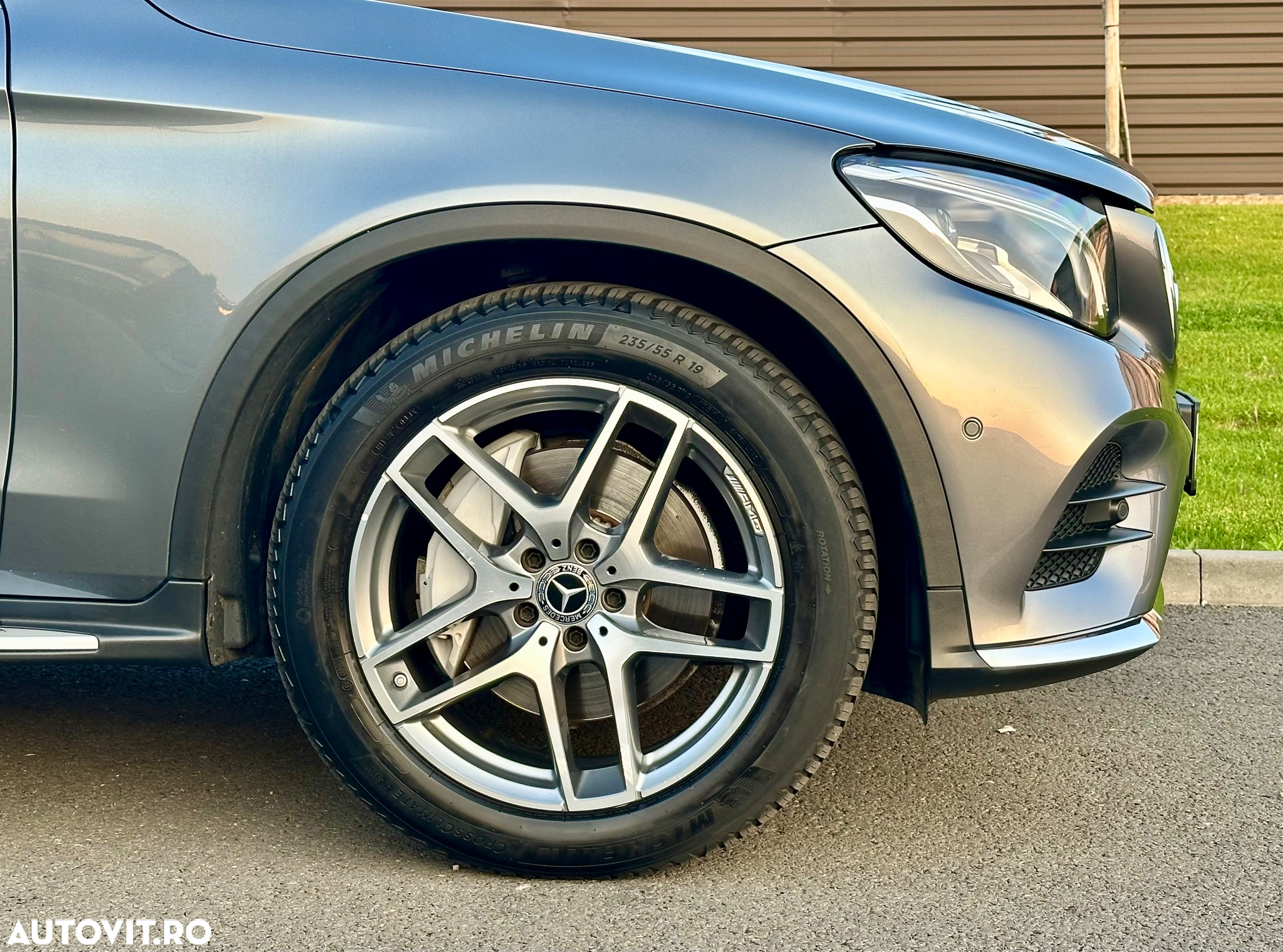 Mercedes-Benz GLC 220 d 4Matic 9G-TRONIC AMG Line - 16
