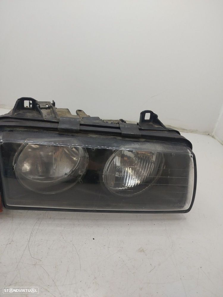 Farol/ Otica Dianteiro Dto Bmw 3 (E36) - 1