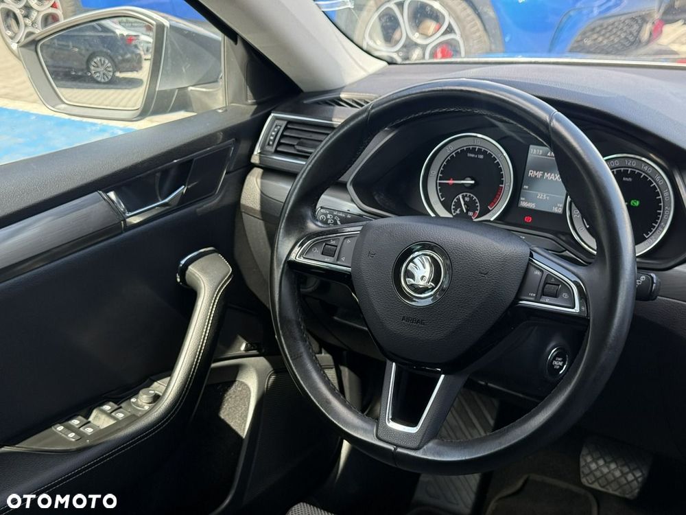 Skoda Superb 2.0 TDI SCR 4x4 Style DSG - 38