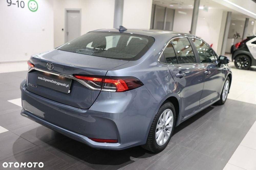 Toyota Corolla - 13
