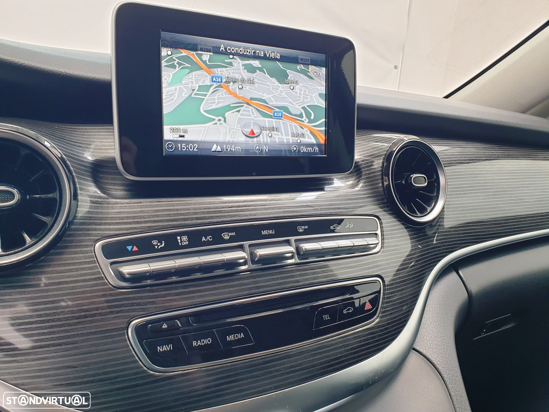 Mercedes-Benz V 300 d Longo Avantgarde - 21