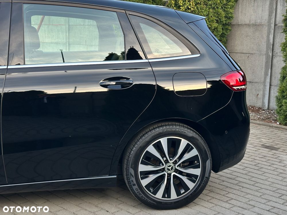 Mercedes-Benz Klasa B 180 7G-DCT Edition 2020 - 5
