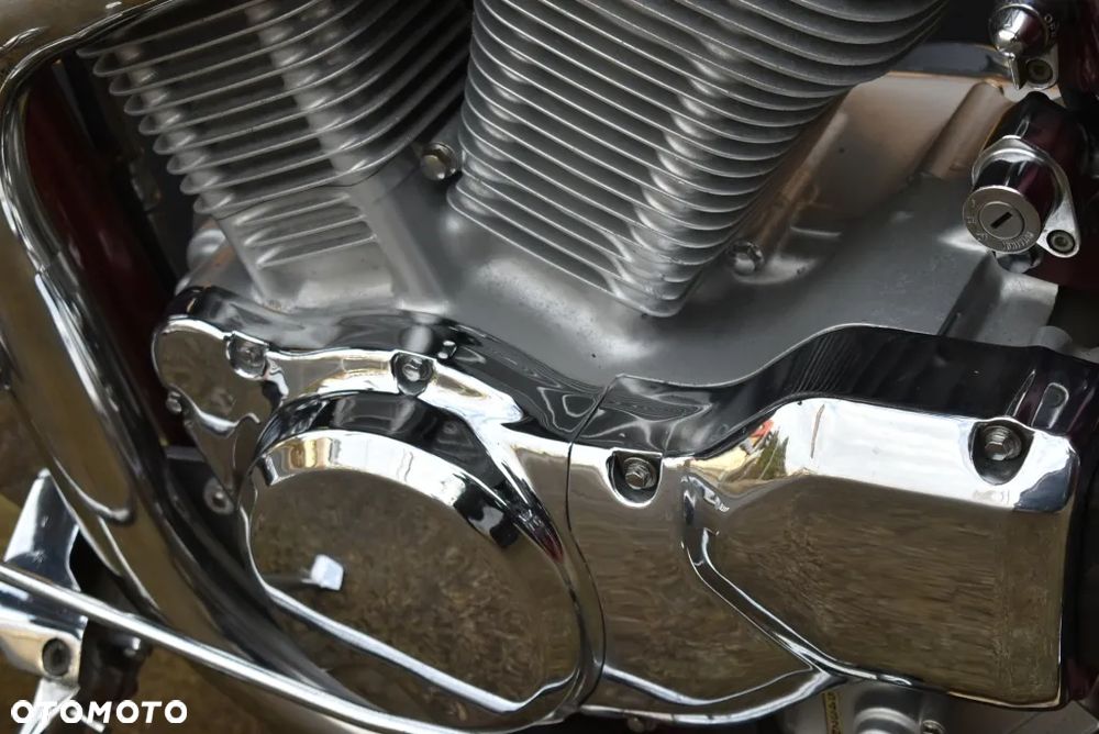 Suzuki Intruder - 21