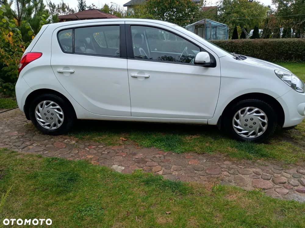 Hyundai I20 2011 photo 4