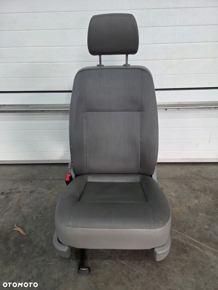 VW T5 T6 fotel kierowcy przód ROBUST - 1