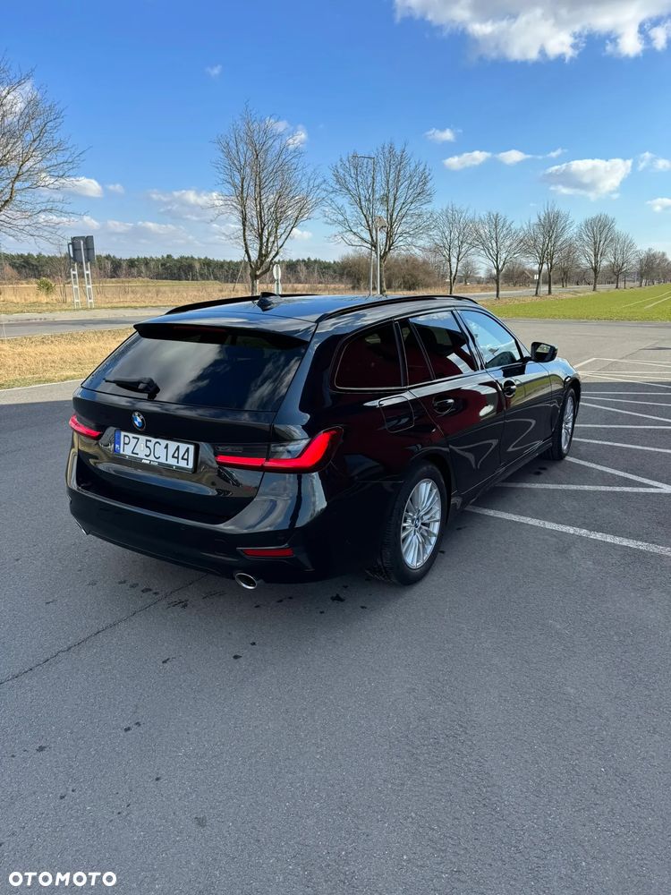 BMW Seria 3 320d Sport Line - 8