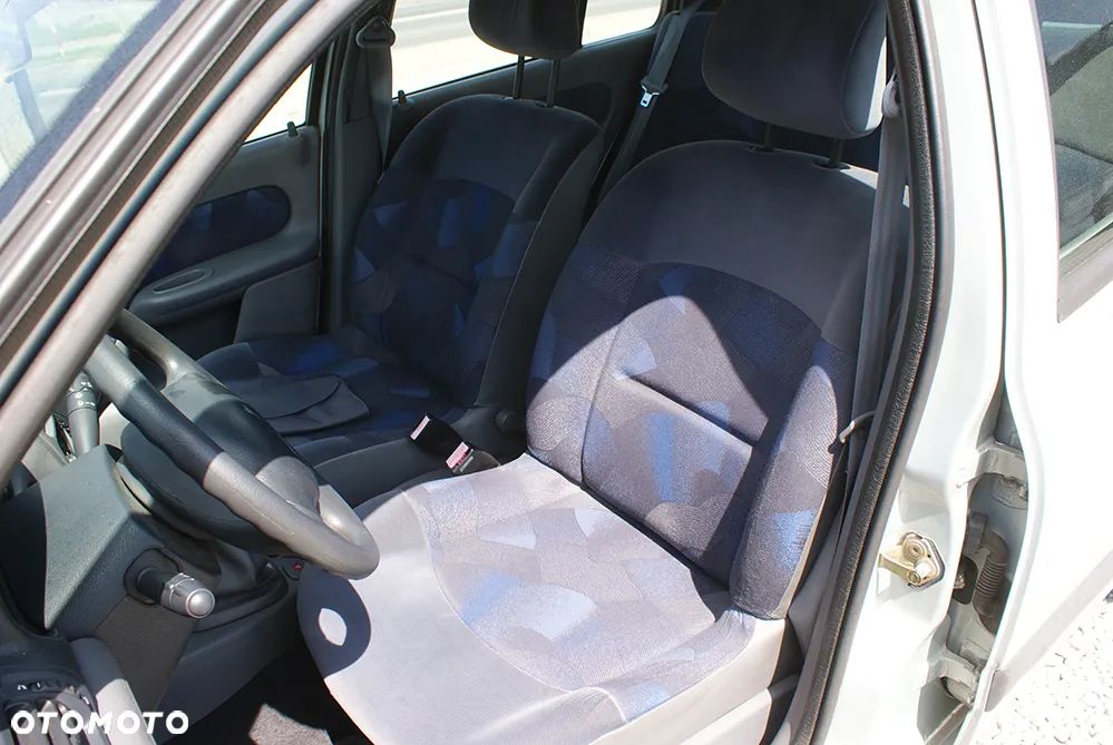Renault Clio 1.4 RT - 15