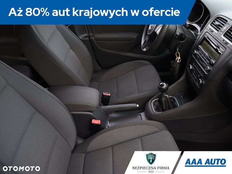 Volkswagen Golf - 10