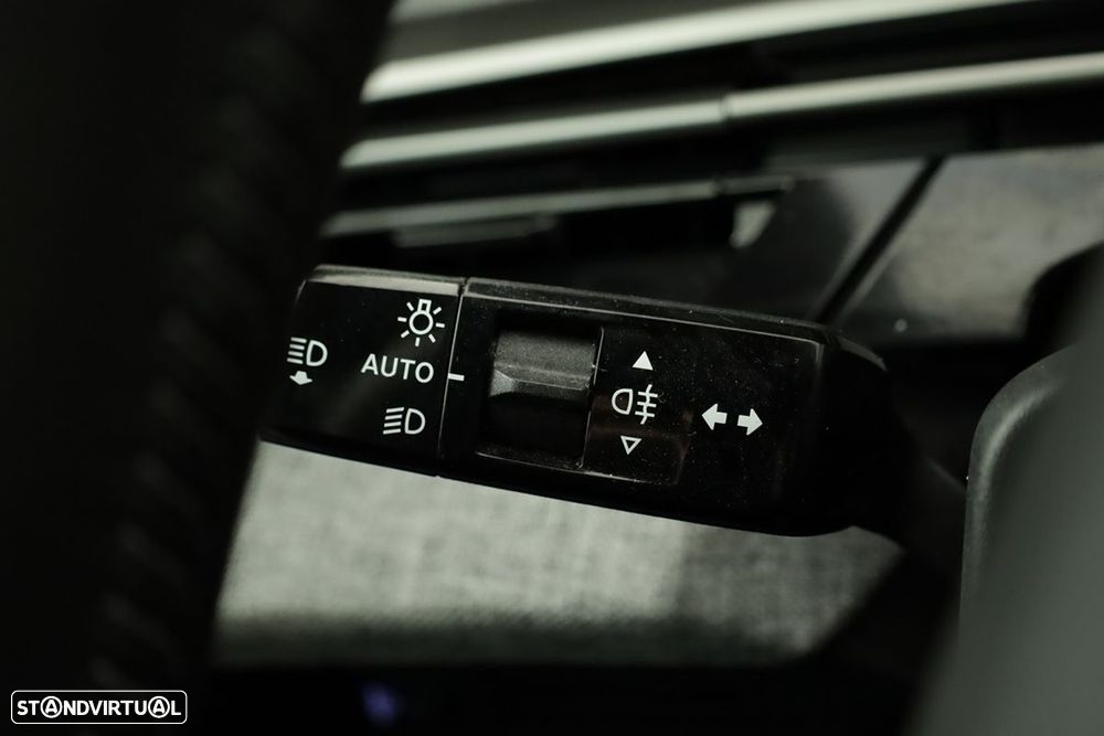 Peugeot 5008 1.2 Hybrid Allure e-DCS6 - 16