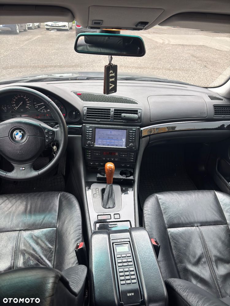 BMW Seria 7 - 16
