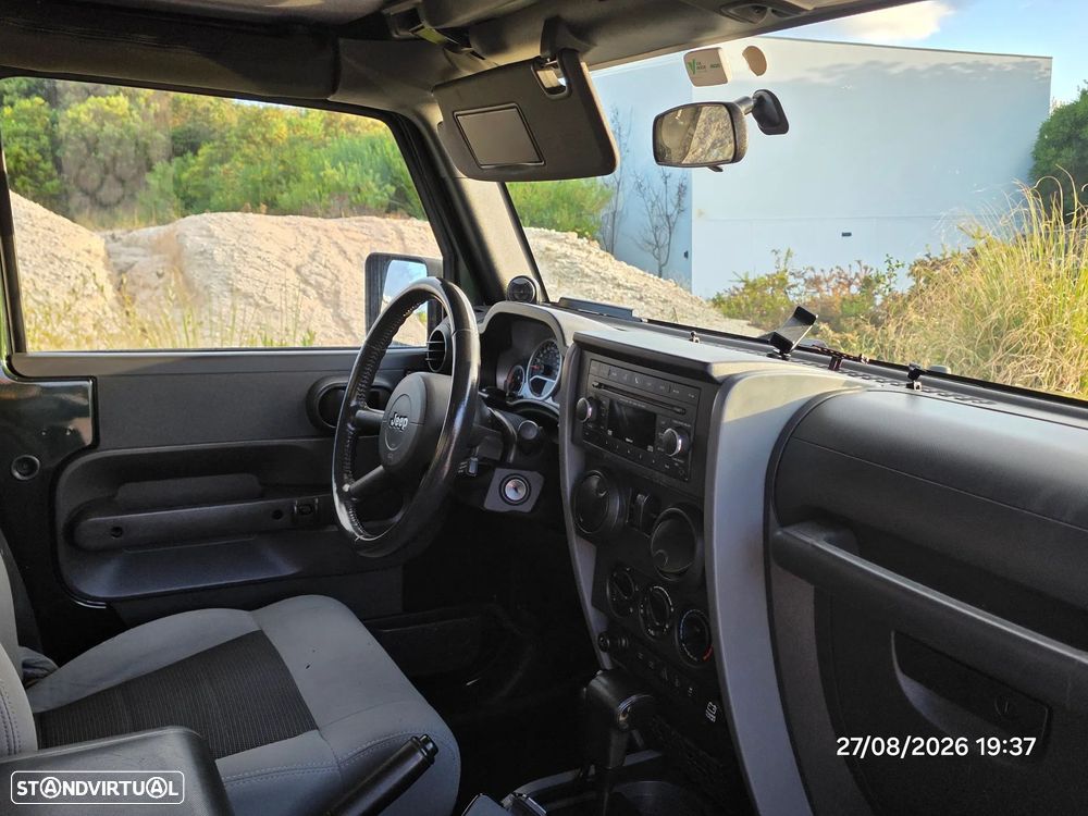 Jeep Wrangler 2.8 CRD ATX Sport - 8