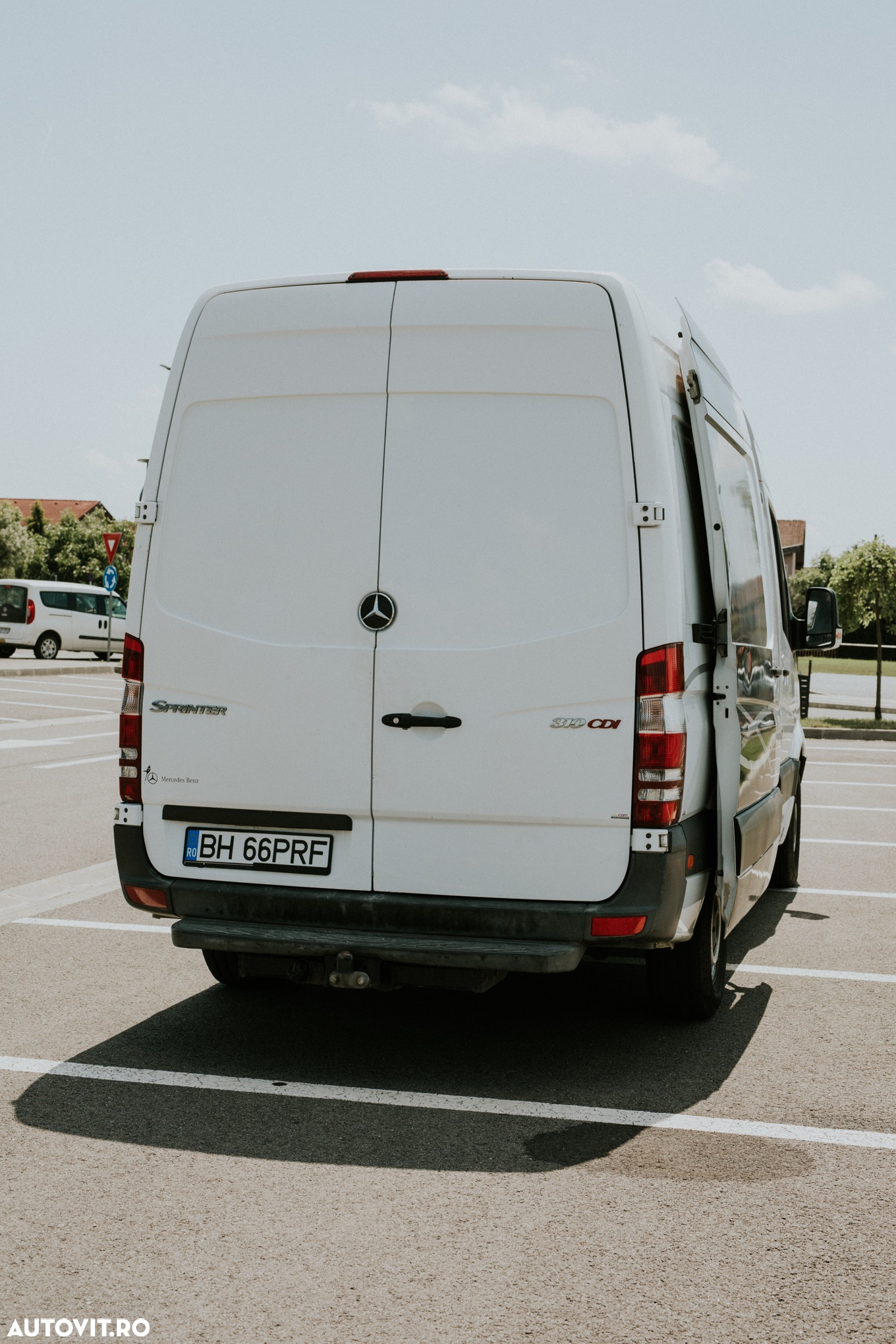 Mercedes-Benz Sprinter - 6