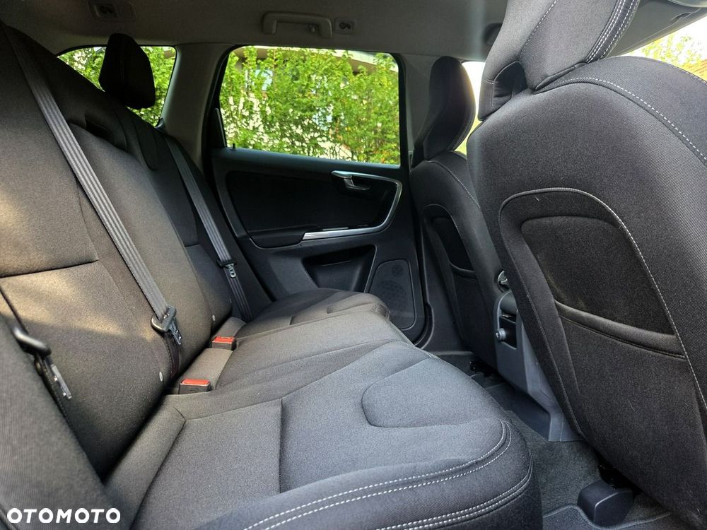 Volvo XC 60 D3 Kinetic - 11