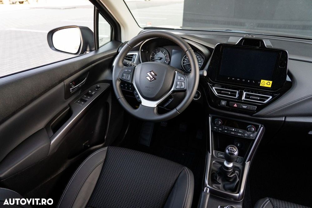 SUZUKI S-Cross 2025 — imagine 8